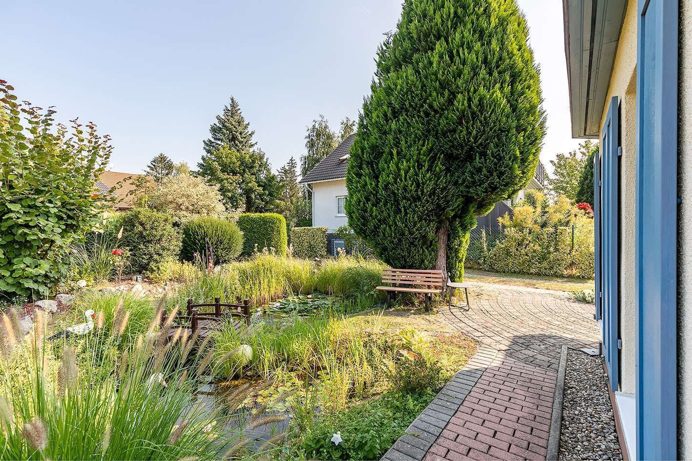 Garten mit Teich