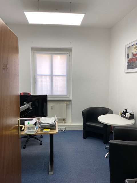 Büro 1