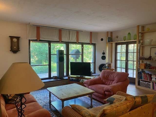 Wohnzimmer mit Kamin