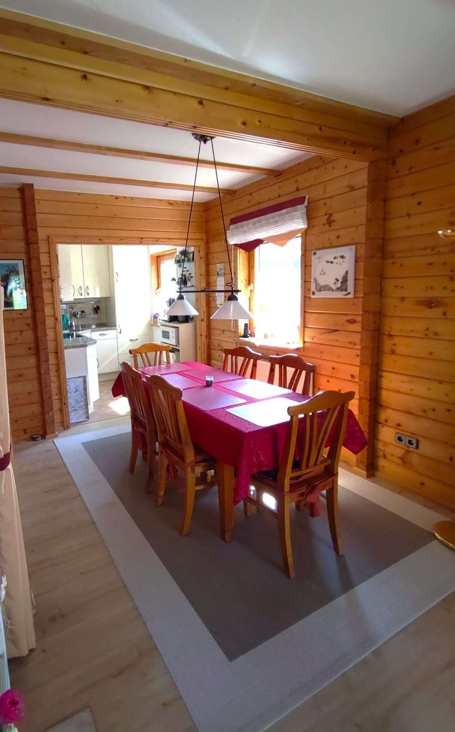 Esszimmer (Blick gen Küche)